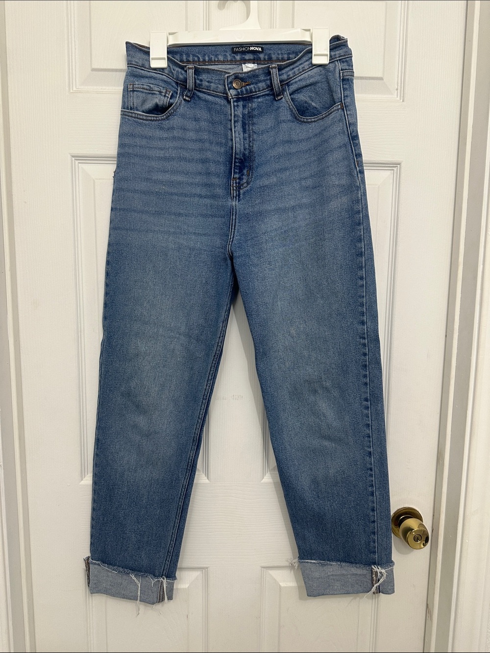 Fashion Nova Relaxed High Rise Straight Jeans - Medium Wash Blue